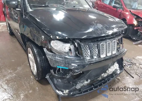 2016 Jeep Compass Latitude из США, поврежденный, VIN 1C4NJDEB8GD650914